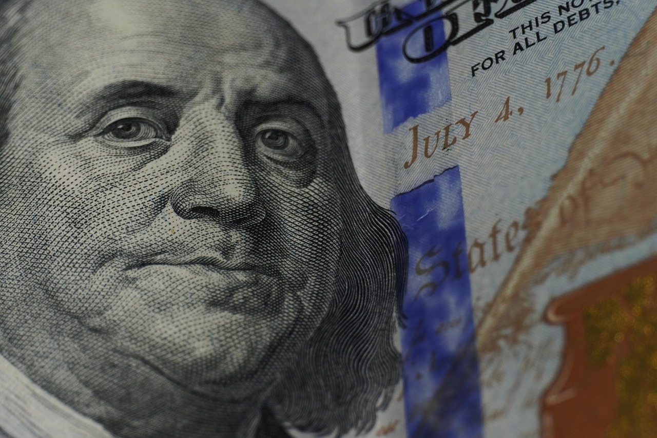 Concentration Beats Diversification – 2 High-Quality Stocks I’m Watching Closely